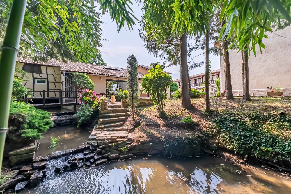 Aire camping-car � Arbigny (01190) - Photo 6